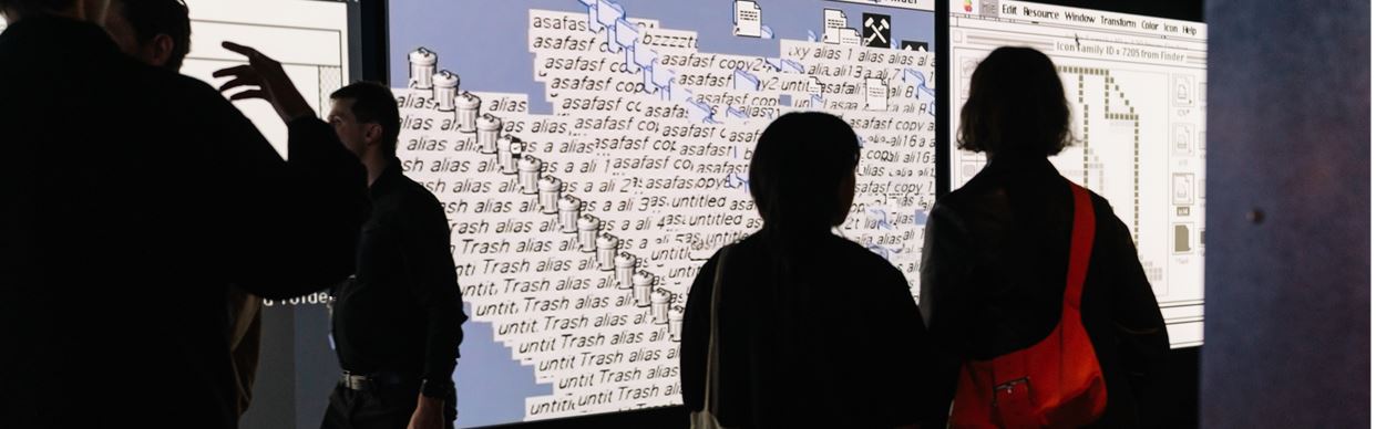 Signal to Noise, National Communication Museum — nine-screen Raspberry Pi wall streaming 12M public-domain images